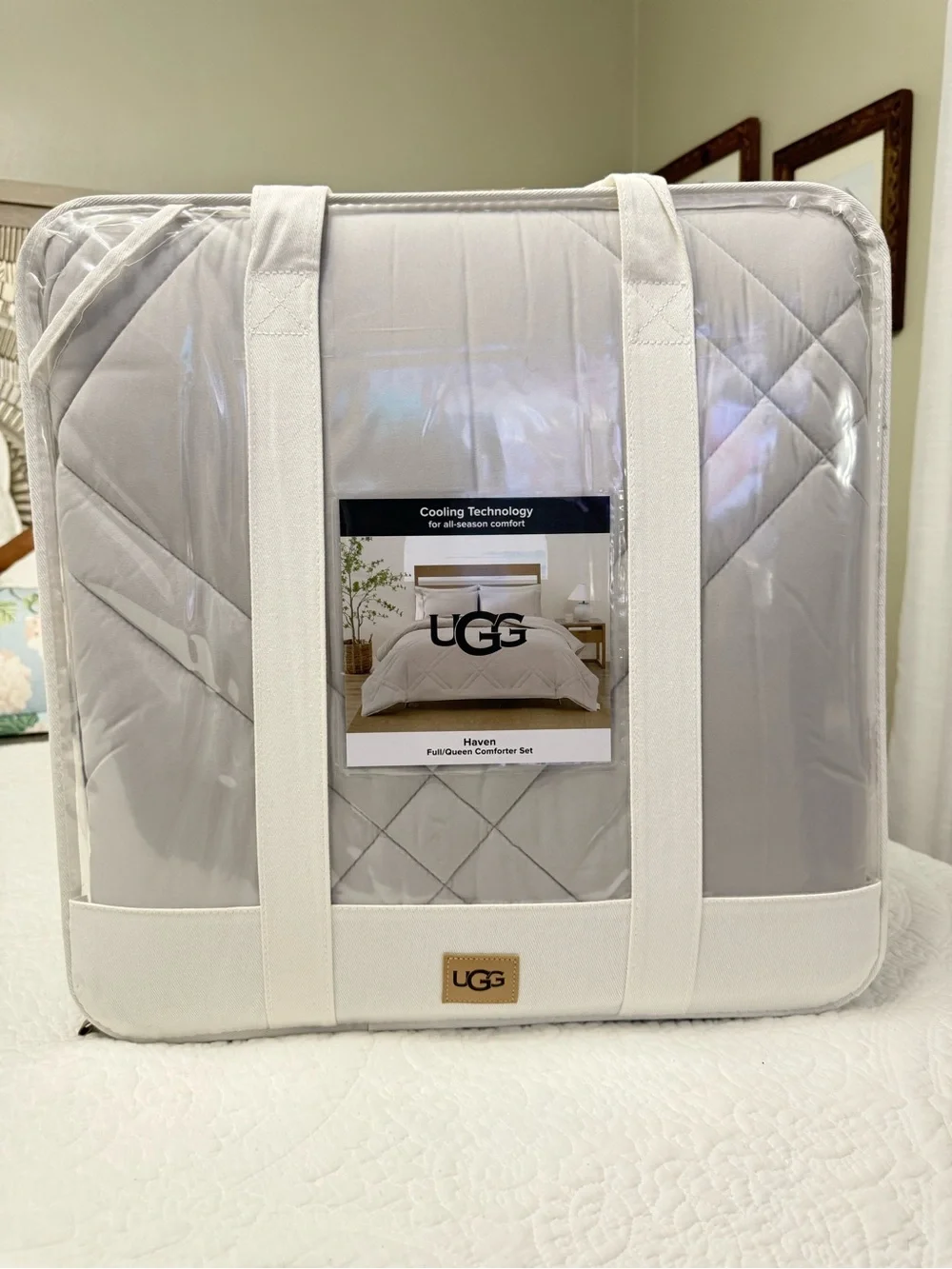 UGG Haven Full/Queen Comforter Set in Light Gray
